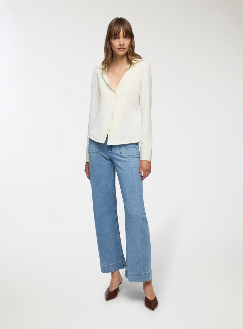 Wide-leg jeans with patch pockets